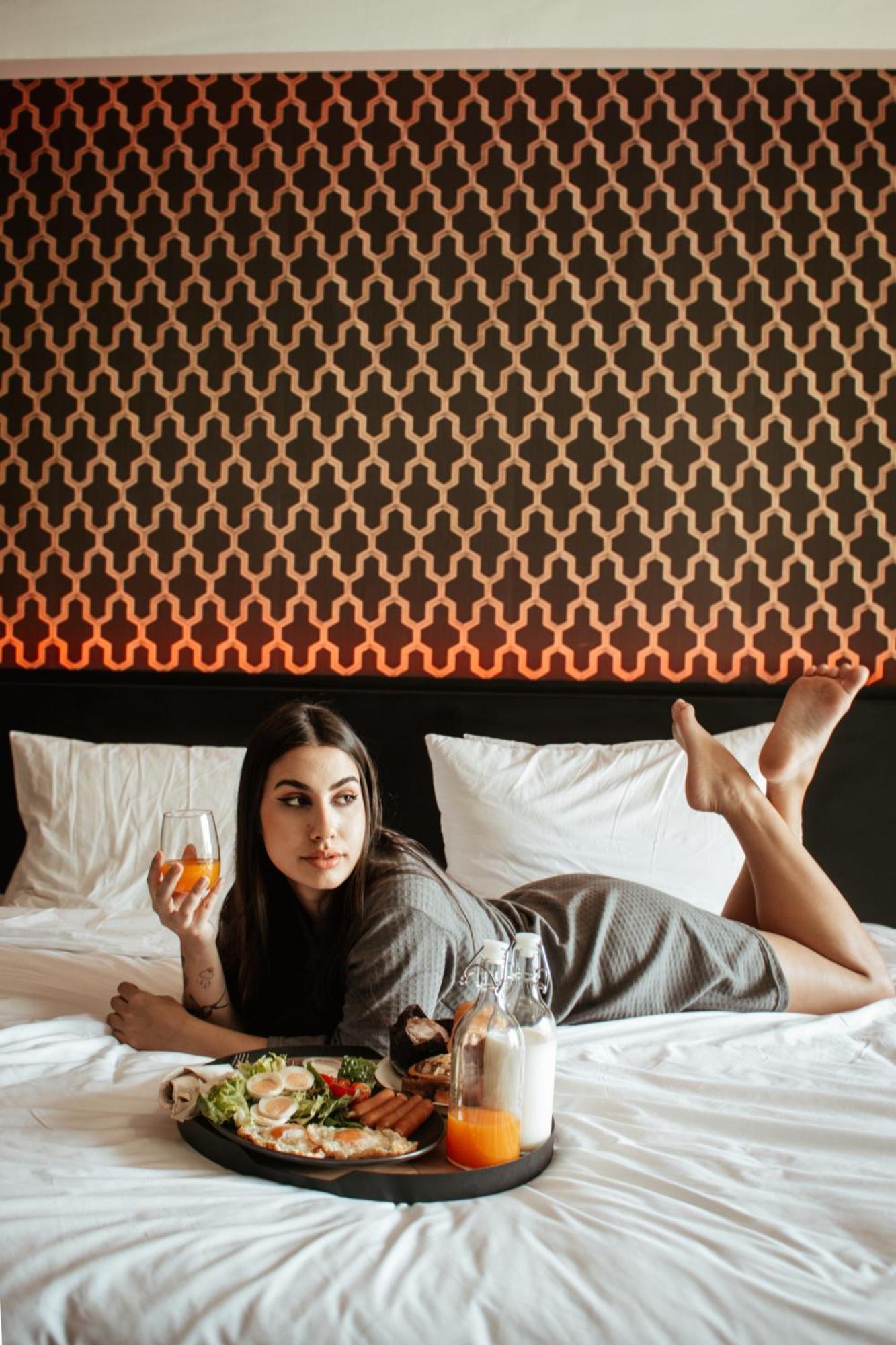 G Boutique Silom Hotel Бангкок Екстер'єр фото