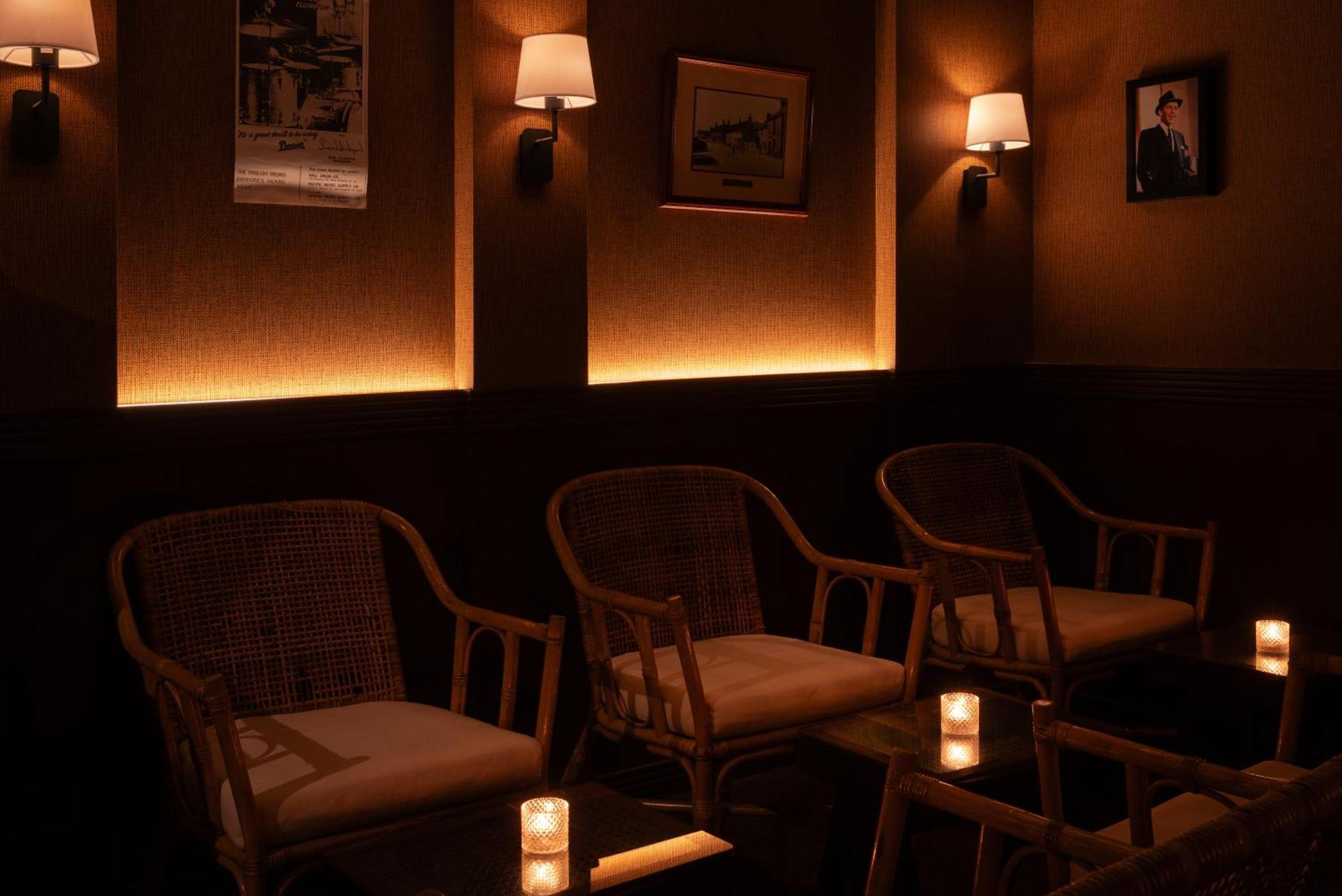 G Boutique Silom Hotel Бангкок Екстер'єр фото